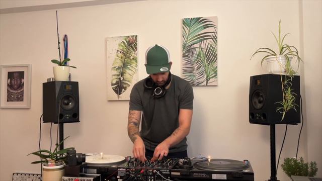 Miroslav Pavlovic : Vinyl Set : December 2022 смотреть онлайн