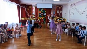 "Весенняя фантазия"  Танец с обручами к празднику 8 марта