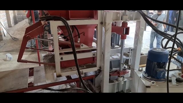 Vibropress Formanta Gerkules - производство шлакоблоков