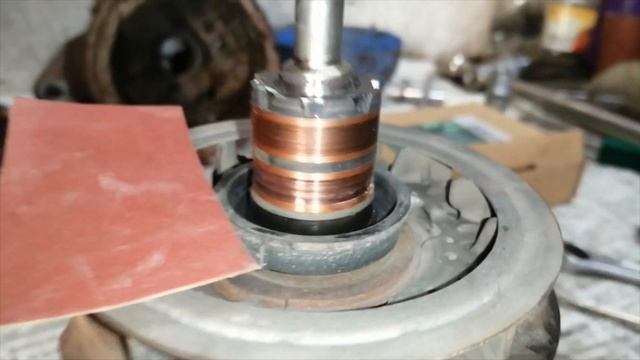 Mitsubishi Lancer 9. Замена подшипников и щеток генератора. смотреть онлайн