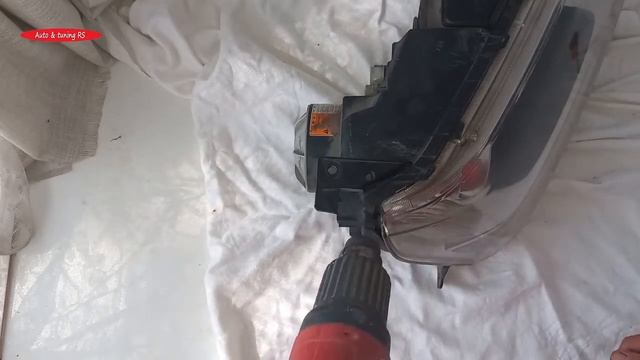 Cómo Abrir los Faros con una Pistola de Aire caliente en Suzuki Grand Vitara смотреть онлайн