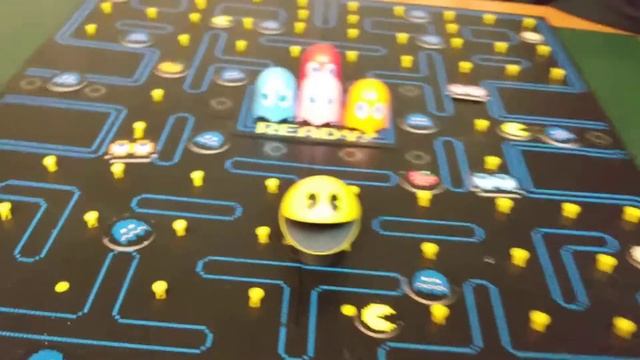 Pac-Man The Board Game Buffalo Games смотреть онлайн