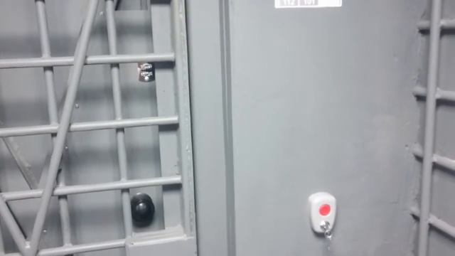 Комната хранения оружия (КХО) Часть3 Оборудуем КХО внутри смотреть онлайн