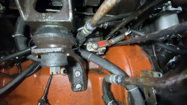 Ремонт трактора Беларус-82.1 с фронтальным погрузчиком после 6-ти лет эксплуатации смотреть онлайн