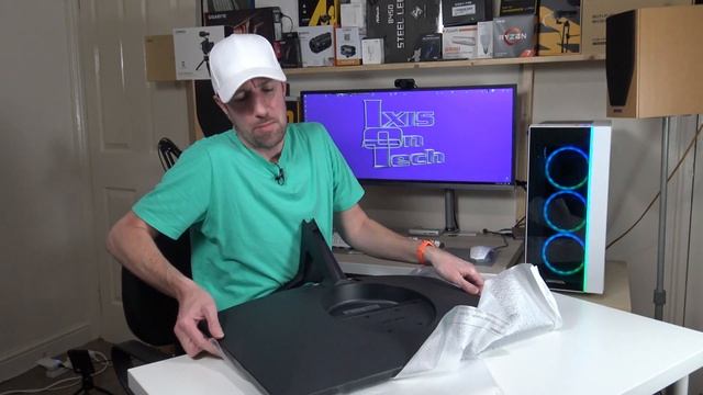 Samsung 28 Inch 4K Monitor - Unboxing & Setup! (UK 2020) смотреть онлайн