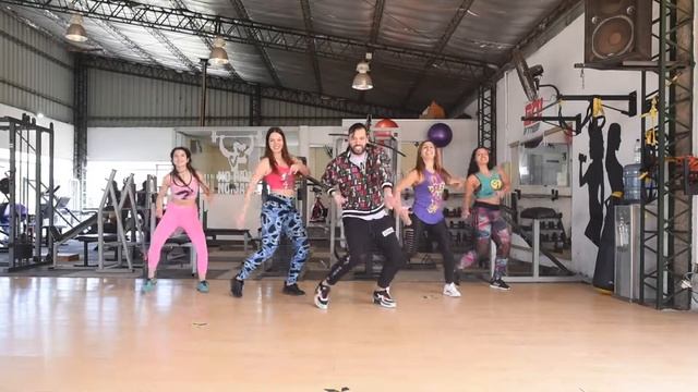 Baila Baila Baila (Remix) - Ozuna Feat. Daddy Yankee, J Balvin, Farruko, Anuel AA / ZUMBA