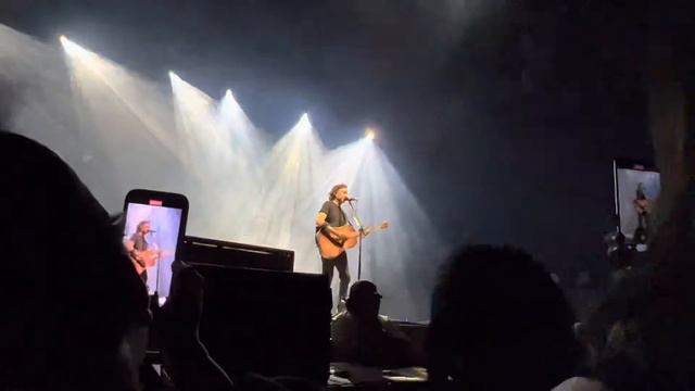 Tim McIlrath (Rise Against) - Swing Life Away Live 2022 смотреть онлайн