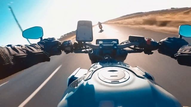 Honda CB650R Vs Yamaha XSR700 Highspeed Chase | France | RAW | HD | Acceleration + Sound