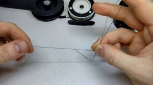 Как правильно привязать леску к катушке. Простые рыболовные узлы