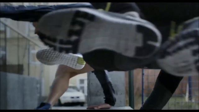 Бег. Музыка. Автомобили. смотреть онлайн