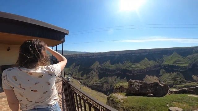 Дагестан | Страна гор | Сарыкум | Дубки | Хунзах | Гуниб | Гамсутль | Дербент | Невероятно смотреть онлайн