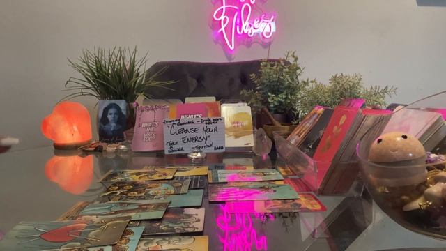 What Are Their Current Thoughts and Feelings?! ? PICK A CARD смотреть онлайн