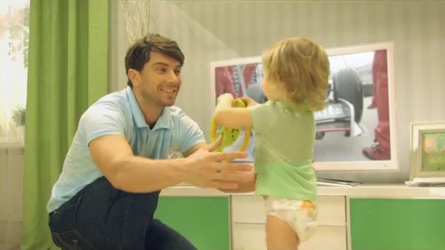 Фил и реклама Huggies смотреть онлайн