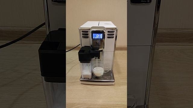 Кофемашина Phillips Saeco Incanto Cappuccino смотреть онлайн