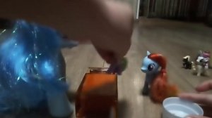 Мама купи мне пони