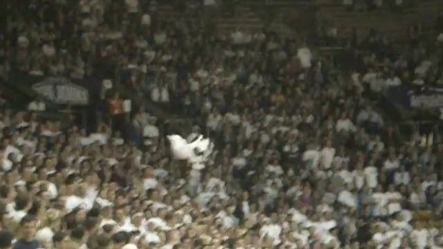 BYU students hitting a cow balloon during 2010-2011 USU game смотреть онлайн