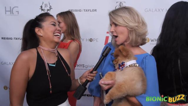 Laura Martella & Gentleman Norman Interview at i100 Awards Mansion Party смотреть онлайн