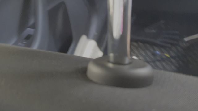 как снять подголовник заднего ряда шкода рапид. смотреть онлайн