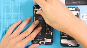 iPhone SE 2020 Battery Replacement