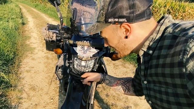 Honda CRF 250l Mad Max/ Camo Marv Style | Cheap Overland Vehicle daily driving | Overland Motorcycl смотреть онлайн