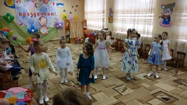 Утренник 8 марта в группе "Ромашка", Детский сад №1 "Солнышко" 2017 смотреть онлайн