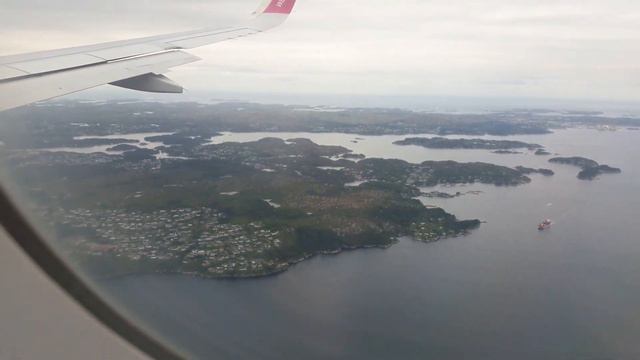 Норвегия с высоты полета, приземляемся в Берген смотреть онлайн