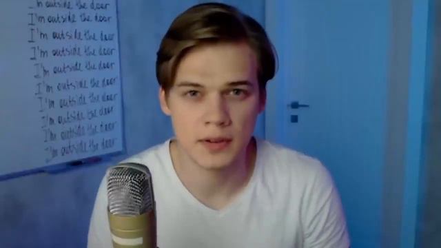 ОНО ПРЯЧЕТСЯ ЗА ДВЕРЬЮ И ХОЧЕТ ВЫПРЫГНУТЬ (НИКИТА МАРТИНЕС)