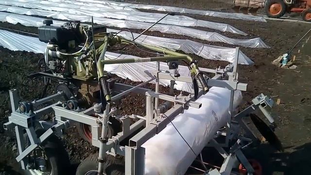 Укладчик плёночных тоннелей на базе мотоблока. смотреть онлайн