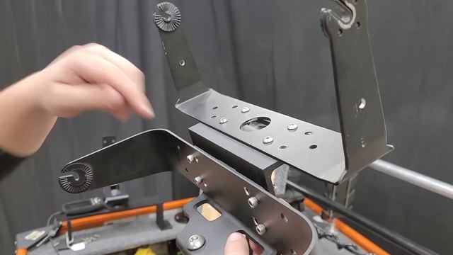 Folding Double Monitor Mount смотреть онлайн