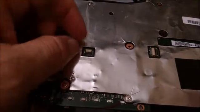 Installation of Samsung 850 Evo SSD in Asus X750JA-DB71 laptop смотреть онлайн