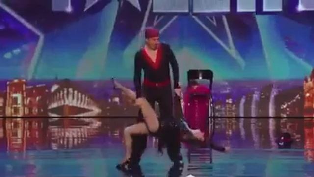 Бабушка зажигает смотреть онлайн