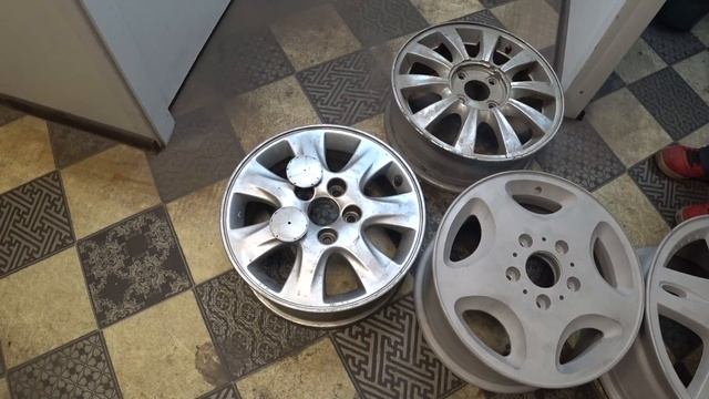 Ёлка и снеговик из дисков? смотреть онлайн