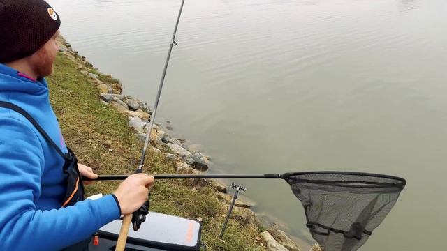 Extreme Ice Fishing Adventure in Poland | Matt and Tank VLOG #032 смотреть онлайн