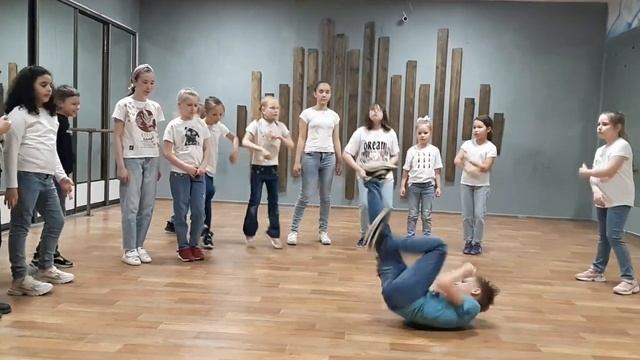 Танцы. Детские танцы. #шоуцентримидж смотреть онлайн
