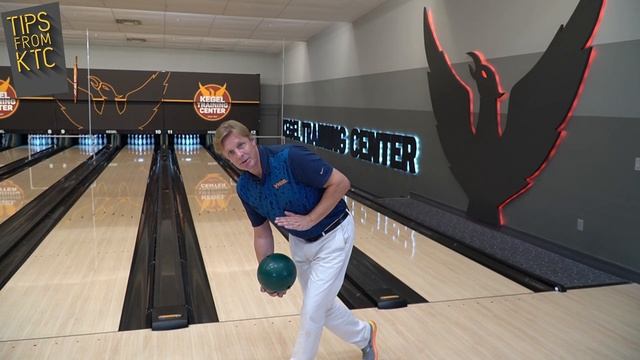 Советы по боулингу от Tренировочного центра Kегель - Александр Гурков - Наклон головы в 2-рукой игр смотреть онлайн