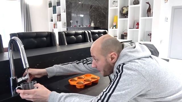 ЛЫСАЯ БОРОДА ПРАНКУЕ СТАРОГО. НЕРФ БРАЗЕРС