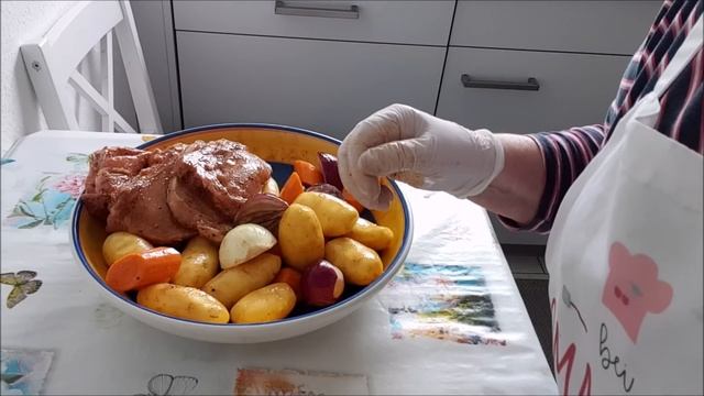 Жаркое из молодой картошки!Обед на два дня! смотреть онлайн