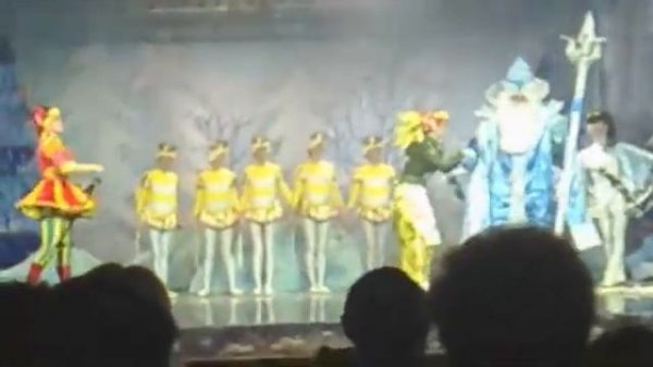 шоу трансформация костюмов, www.mos-artist.ru   8 (916) 702 -- 11 -- 08