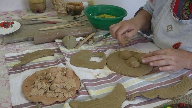 Лепка глиняного панно Сердюк Т А смотреть онлайн