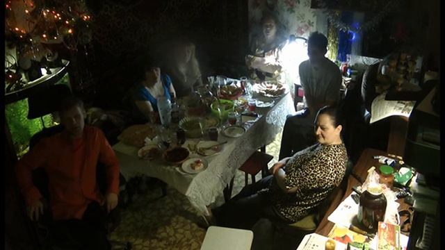 На поле танки грохотали, Новый год 2013 смотреть онлайн