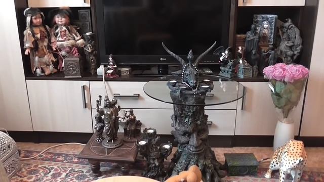 ШУБЫ, КОЖА И ИСКУССТВЕННЫЕ ЗАМЕНИТЕЛИ. ВЕДЬМИНА ИЗБА ▶️ ИНГА ХОСРОЕВА. смотреть онлайн