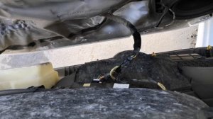 Как снять и установить обшивку передней двери на Hyundai Solaris