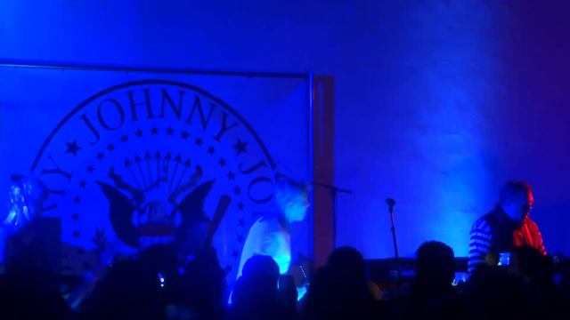 Billy Idol, Steve Jones, Duff McKagan - California Sun, Hollywood Forever Cemetery 08-24-2014 смотреть онлайн