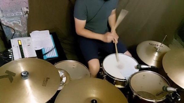 Jamiroquai - Seven days in Sunny June (Derrick McKenzie Drums)