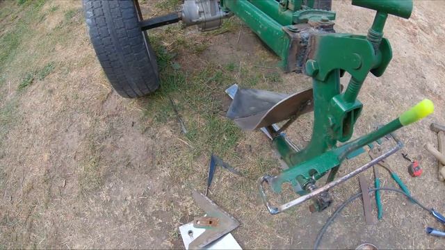 Переделка необычного плуга ПЦ-1-18 смотреть онлайн