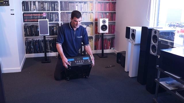 McIntosh MA8900 Integrated Amplifier Unboxing | The Listening Post | TLPCHC TLPWLG