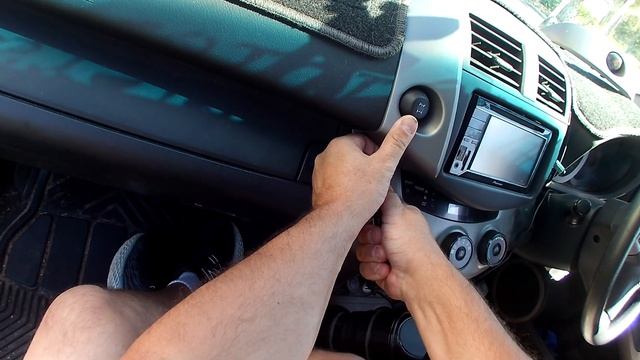 Toyota RAV4 (XA30 - Gen 3) 2005-2011 Radio Removal смотреть онлайн