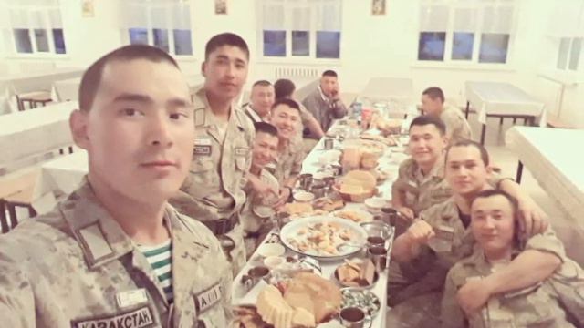 Привет с тех мест, где нет невест. Граница смотреть онлайн