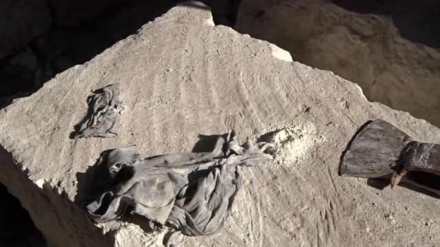 Как расколоть Альминский блок (камень).Три разных способа. Реально можно каждому... смотреть онлайн