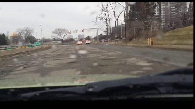 Driving the Gauntlet 1 - Navigating Through the Potholes of Metro Detroit смотреть онлайн